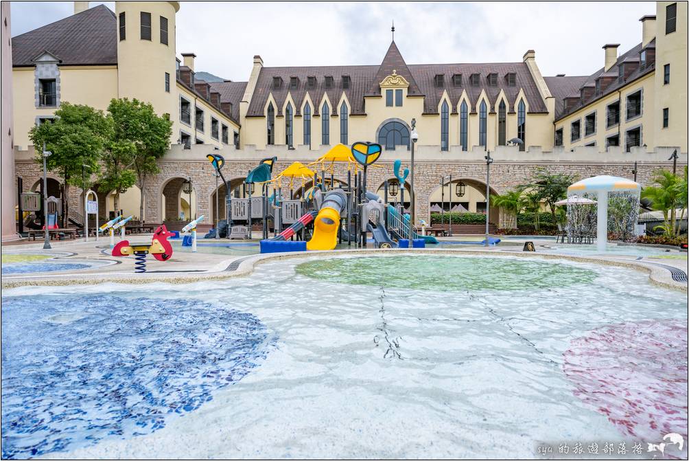 金色水樂園