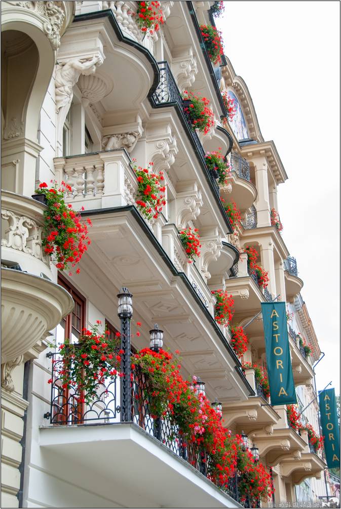 捷克 卡洛維瓦利(Karlovy Vary) | 溫泉渡假小鎮