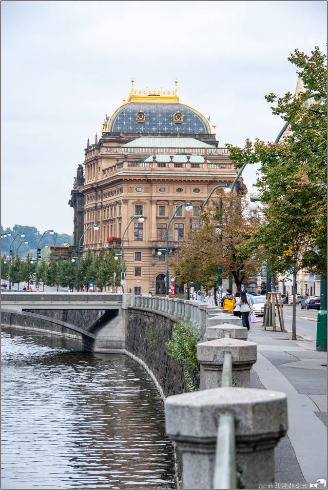 捷克(czech) 布拉格國家劇院