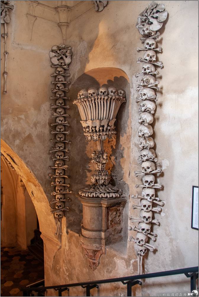 捷克 czech 人骨教堂 塞德萊茨藏骨堂 Sedlec Ossuary