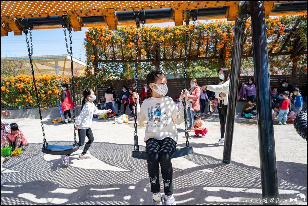 鶯歌 永吉公園 旋轉溜滑梯