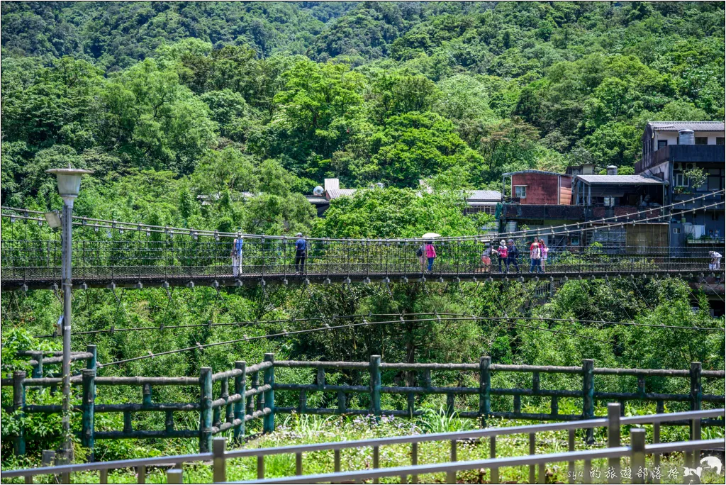 【台北】十分車站、十分老街|熱鬧擁擠的天燈鐵道景致 15 平溪線之十分、望古、嶺腳,望古瀑布步道