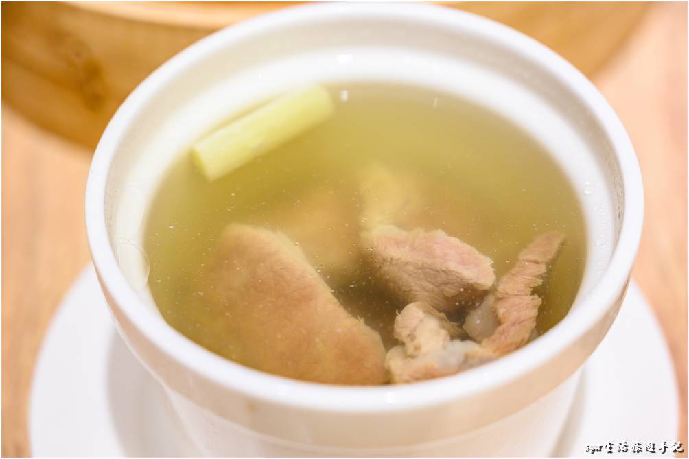 元盅牛肉湯