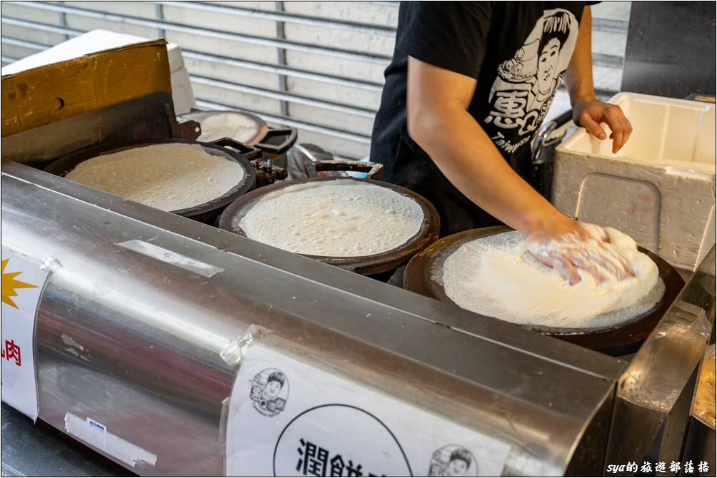 惠Q潤餅現場製作的全麥潤餅餅皮也是這裡的特色之一