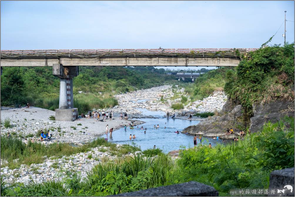 三棧溪戲水區的上游就是之前熱門的溯溪路線「黃金峽谷」