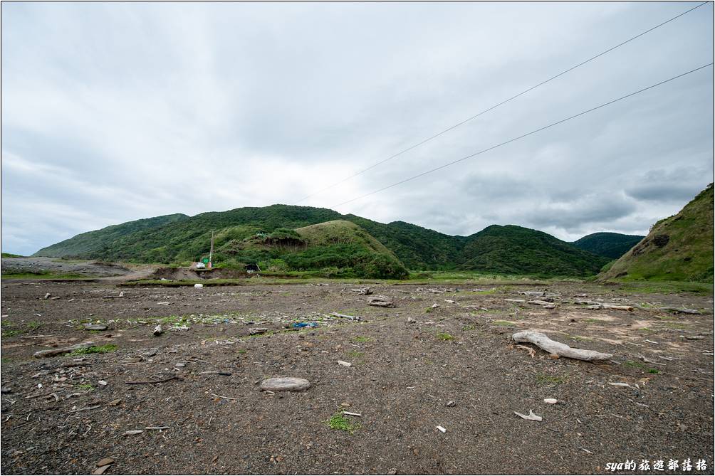 塔瓦溪口。不知道如果是夏季或秋季之後，要怎麼進入阿朗壹古道