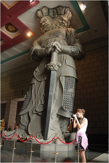 【南投 景點】中台禪寺 | 山谷間的佛國藝術
