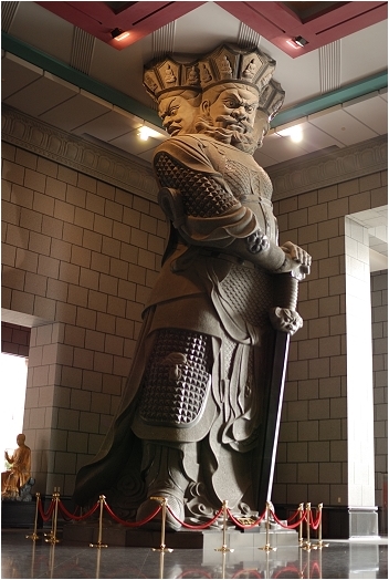 【南投 景點】中台禪寺 | 山谷間的佛國藝術