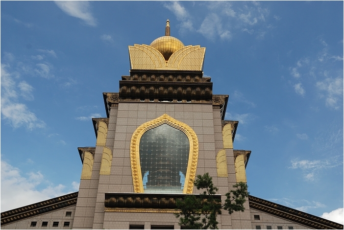 【南投 景點】中台禪寺 | 山谷間的佛國藝術