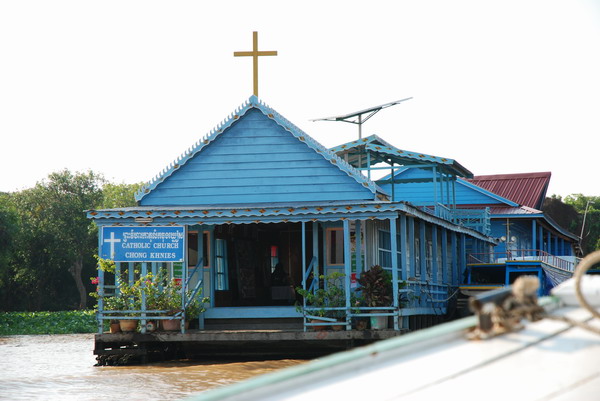 洞里薩湖 (Tonle Sap Lake)