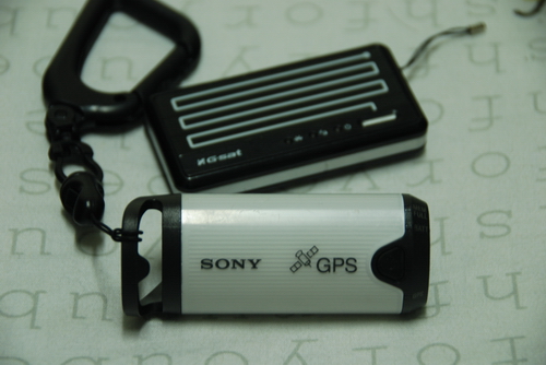 旅行記錄器+GPS藍牙接收器。QSTARZ Q1000P