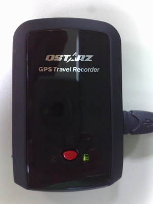 旅行記錄器+GPS藍牙接收器。QSTARZ Q1000P