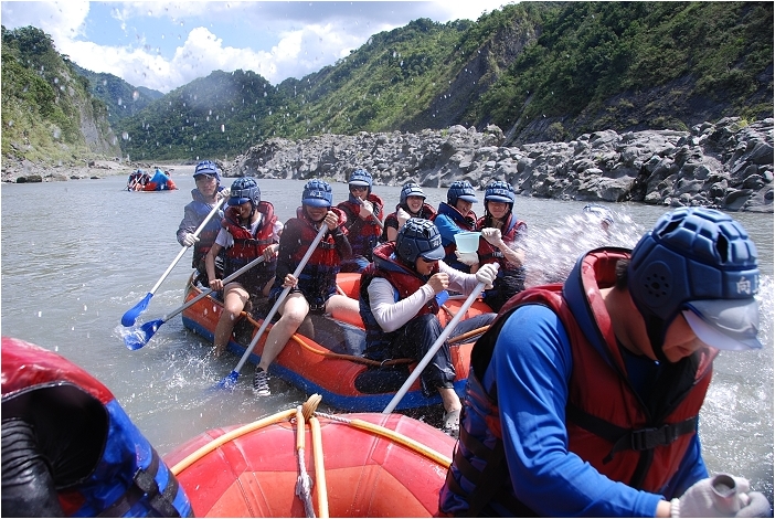 【花蓮 景點】東台灣的夏日激情。秀姑巒溪泛舟