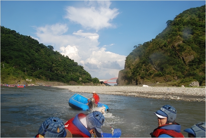 【花蓮 景點】東台灣的夏日激情。秀姑巒溪泛舟