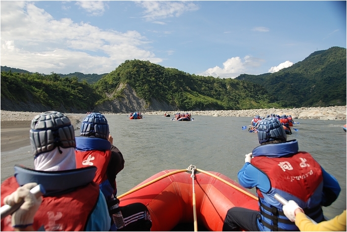 【花蓮 景點】東台灣的夏日激情。秀姑巒溪泛舟