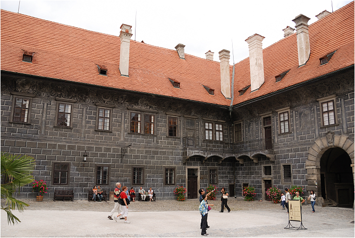 【捷克】童話小鎮 Cesky Krumlov (庫倫洛夫 / 庫倫諾夫 / 克魯姆洛夫)