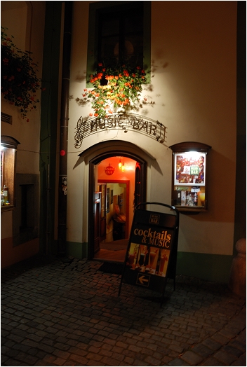 【捷克】童話小鎮 Cesky Krumlov (庫倫洛夫 / 庫倫諾夫 / 克魯姆洛夫)