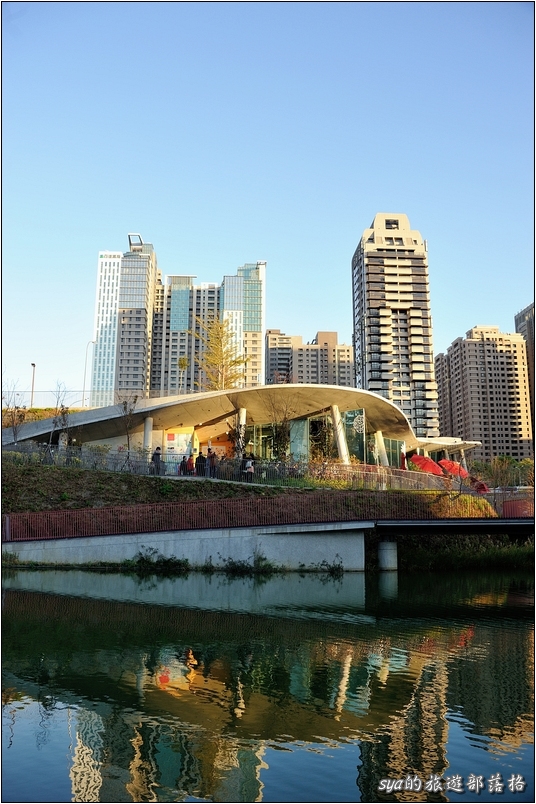【台中 景點】秋紅谷生態公園 | 城市山谷中的一抹綠地