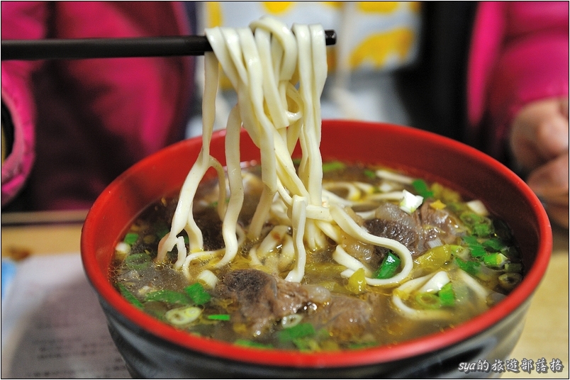 【宜蘭 排隊美食】老眷村牛肉麵 | 平價的美味選擇