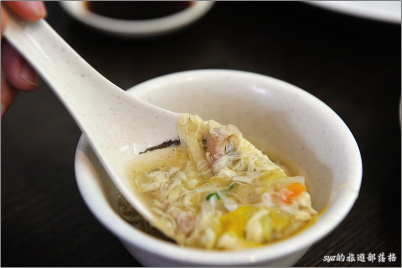 【苗栗 美食】斗煥坪水餃館 | 讓人難忘的蔥油餅與滷味