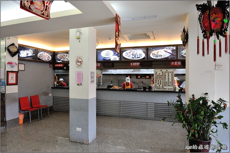 【苗栗 美食】斗煥坪水餃館 | 讓人難忘的蔥油餅與滷味