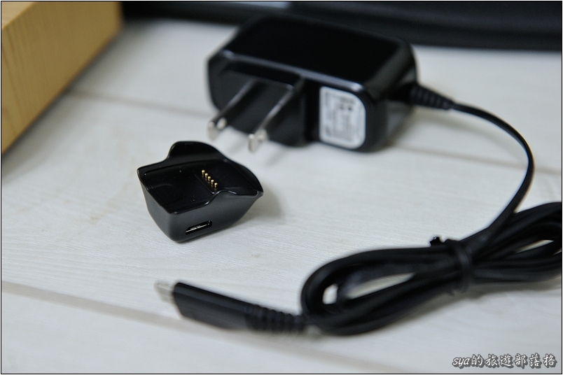 HTC Android 手機 與 Samsung Gear Fit 的搭配