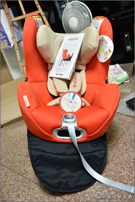 【開箱】汽車安全座椅。Cybex Sirona 0~4Y