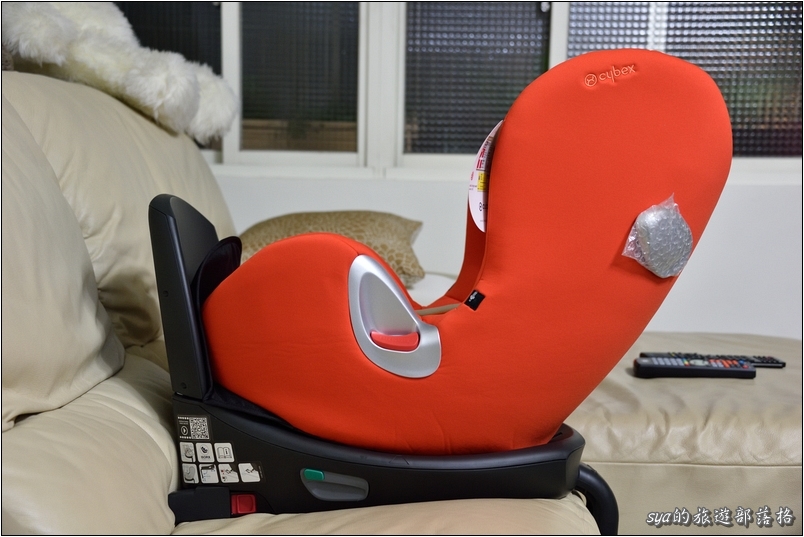 【開箱】汽車安全座椅。Cybex Sirona 0~4Y