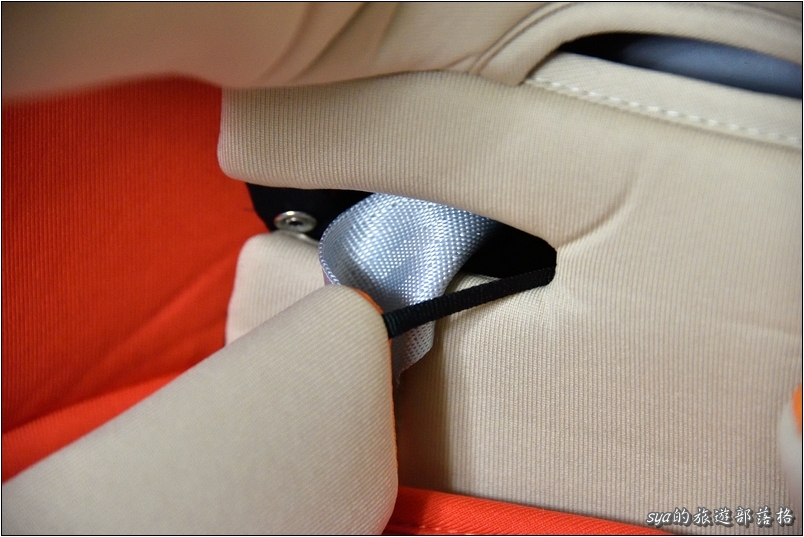 【開箱】汽車安全座椅。Cybex Sirona 0~4Y