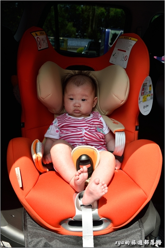 【開箱】汽車安全座椅。Cybex Sirona 0~4Y