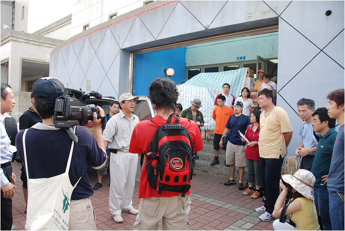 天地浩劫。莫拉克颱風 之 援助物資運送實錄