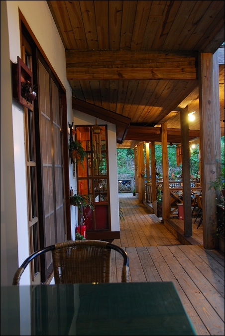 【苗栗 景觀餐廳】苗栗大湖。湖畔花時間
