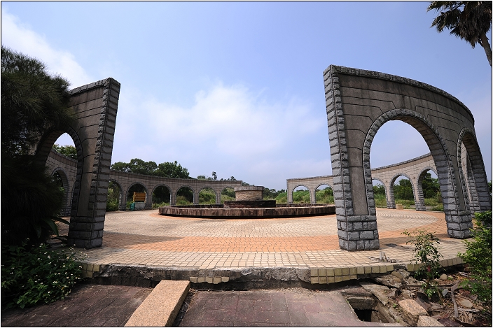 【苗栗 景點】鹿廚坑桐花步道 | 頹圮的維也納