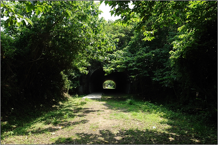 【苗栗 景點】崎頂子母隧道 | 斑駁的雙軌鐵道 (老衢觀海、北戶聚落)
