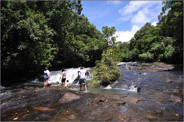 【帛琉】安得貌大瀑布（Ngardmau Waterfall） 與 迪翁格拉迪溪溯溪（Nqertebechel River）