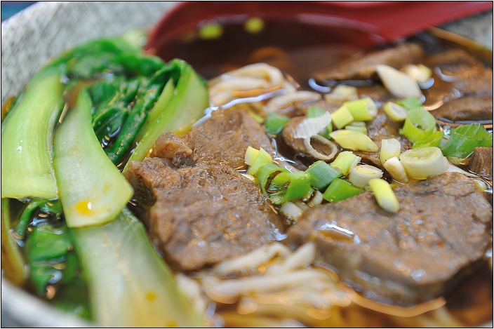【台北 美食】梅園牛肉麵食館