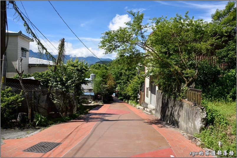 【南投 景點】霧社事件紀念碑 (莫那魯道抗日紀念碑)、霧社老街、公學校(現台電辦公室)