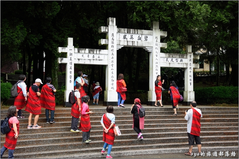 【南投 景點】霧社事件紀念碑 (莫那魯道抗日紀念碑)、霧社老街、公學校(現台電辦公室)