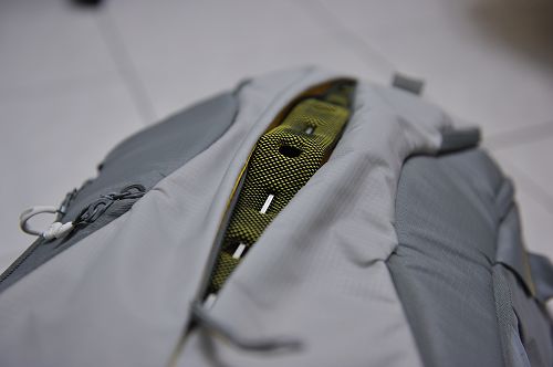 KATA UL-222 超輕量雙肩背包