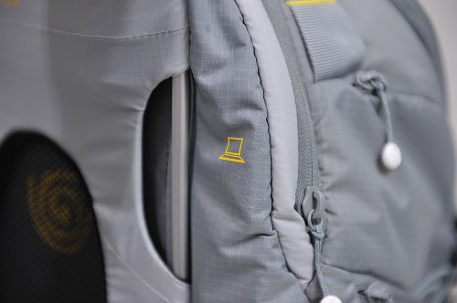 KATA UL-222 超輕量雙肩背包