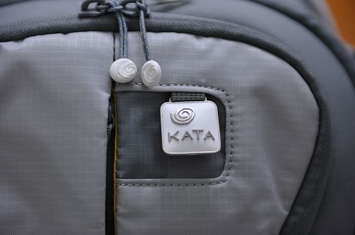 KATA UL-222 超輕量雙肩背包