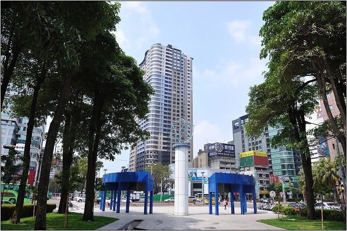 【台中 景點】經國綠園道 / 經國園道 / 草悟道