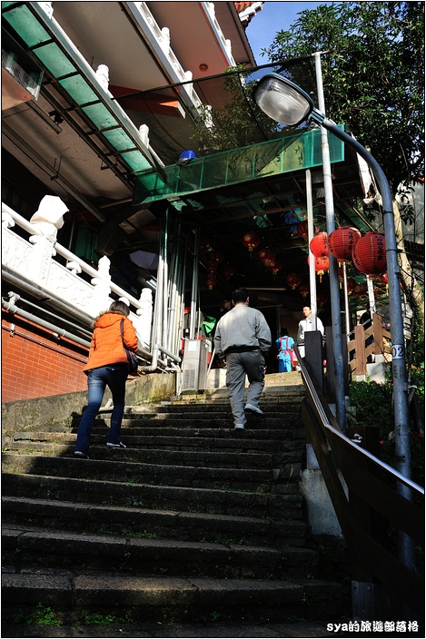 【台北 景點】虎山步道 | 夏季可賞螢火蟲，也可九五峰健行登頂遠眺101的夕照