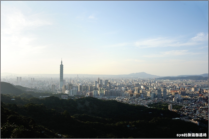 【台北 景點】虎山步道 | 夏季可賞螢火蟲，也可九五峰健行登頂遠眺101的夕照