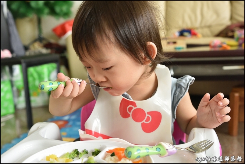 【親子用品推薦】Eat4Fun無毒兒童316不鏽鋼餐具 | 讓小朋友乖乖吃飯的好幫手