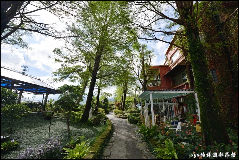 【宜蘭 推薦親子民宿】芯園。我的夢中城堡 | 超大城堡房、餐點超夢幻、小朋友還能變裝、開車、騎馬 (文末有住房優惠)