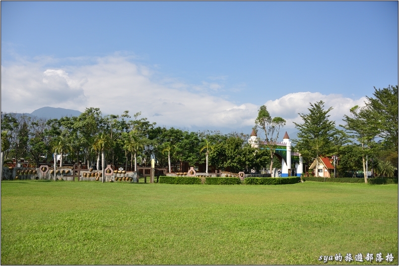 【花蓮 親子景點】知卡宣親水公園 | 冬天適合散步賞景、夏天適合親子玩水
