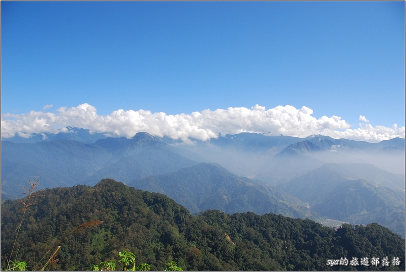 【苗栗 景點】馬那邦山 | 近城的楓紅