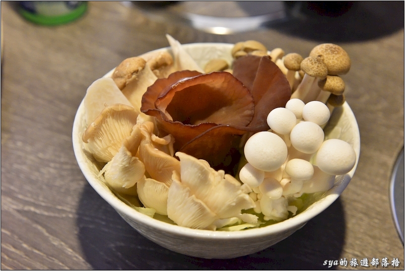 【南投 推薦美食】 日高鍋物 | 讓滿滿的新鮮食材自己說話