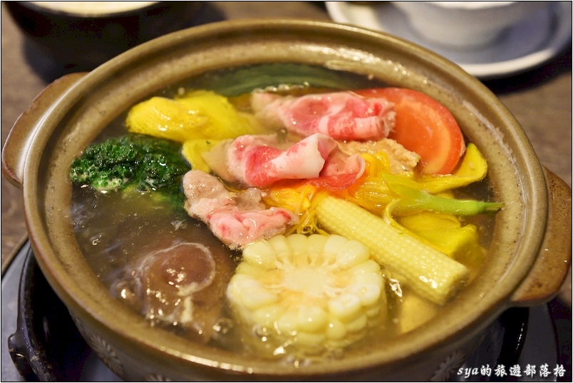 【南投 推薦美食】 日高鍋物 | 讓滿滿的新鮮食材自己說話